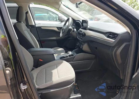 2022 Ford Escape Se z USA, uszkodzony, nr VIN 1FMCU0G68NUB87317